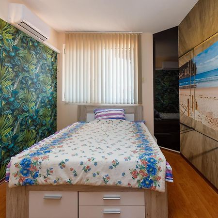 Casa Del Mar Apartments Sunny Beach Esterno foto